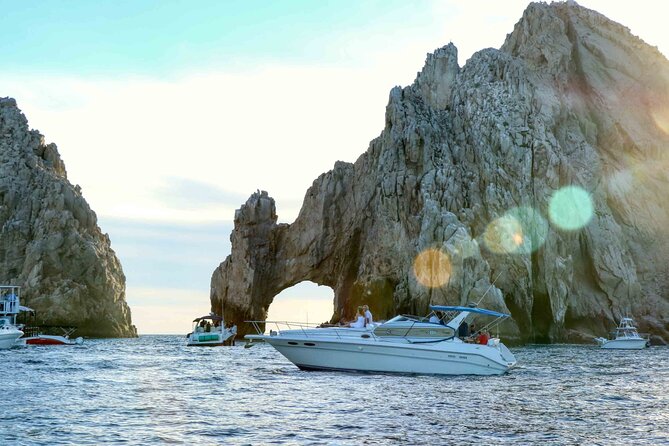 1 Hour Cabo Highlights on a 33ft Luxury Yacht - Price and What You Actually Get for $299