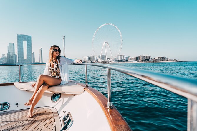 1 HR - Dubai Marina Luxury Yacht Tour - A 1-Hour Yacht Cruise That Makes Dubai Feel Personal