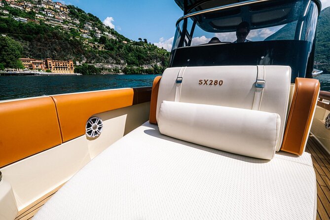 1H Luxury Cruise Como Lake Tender Yacht Invictus 9 Pax - The guide makes the difference: Luca, Giorgio, and the onboard energy