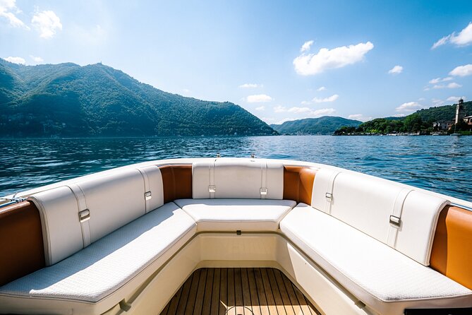 1H Private Cruise Lake Como Tender Yacht Invictus 6 pax - A 1-hour private yacht cruise: the value is the time on the water