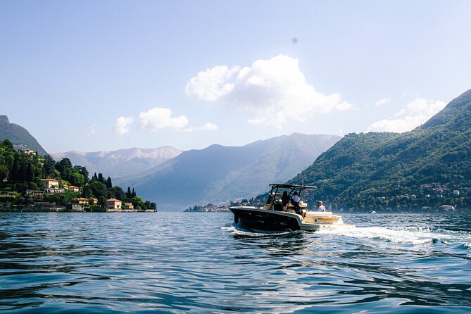 1H Private Cruise Lake Como Tender Yacht Invictus 6 pax - Como to Cernobbio: the “villa parade” stretch from the water