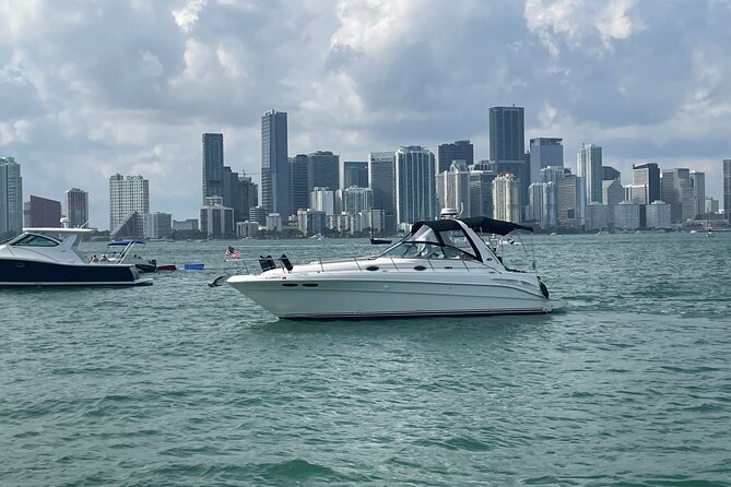 2 Hour Serenity and Scenery Yacht Cruise Miami - Captain Commentary: The Difference Between Seeing Miami and Understanding Miami