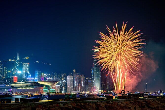 2025 Chinese New Year Fireworks Open Bar Yacht Dinner Cruise HK - Who this is best for, and who should think twice