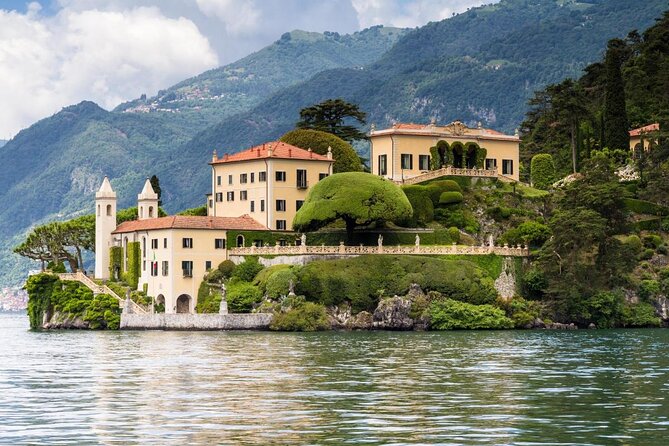 3H Private Cruise Lake Como Tender yacht Invictus 6 pax - Getting aboard at Lungo Lario Trieste and sailing with only your group