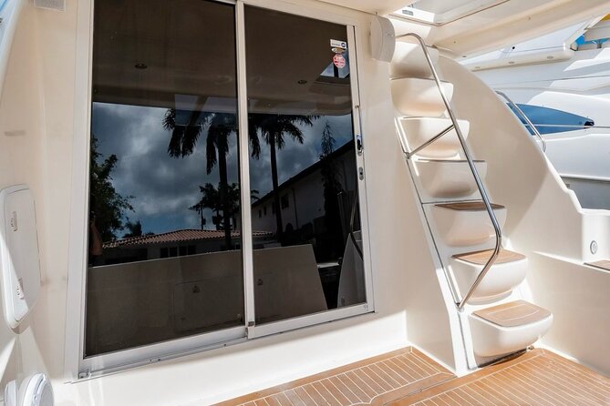 4-Hour 42 Meridian Yacht Rental with Captain in Miami Florida - Price and group value: $1,000 for up to 13