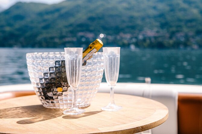 4H Private Cruise Bellagio Varenna Tender Yacht Invictus 6 Pax - La Punta Spartivento, Varenna, and Menaggio: the golden triangle from the deck