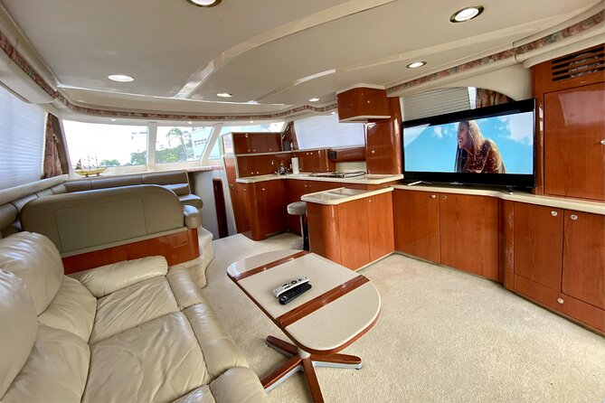 52' Yacht Rental in Miami Beach with Experienced Captain - Safety First: USCG-Certified Captains and the Meaning of Included Gear