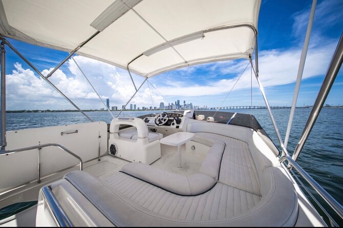 55ft + FREE HOUR Miami Yacht Rental 3 to 6 Hours 13 People - A 55ft yacht day: what you get from the moment you step aboard