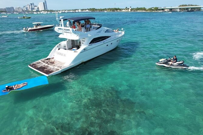 65ft Yacht Charter in Miami - 3 to 4 Hours on Biscayne Bay: What the Timing Really Means