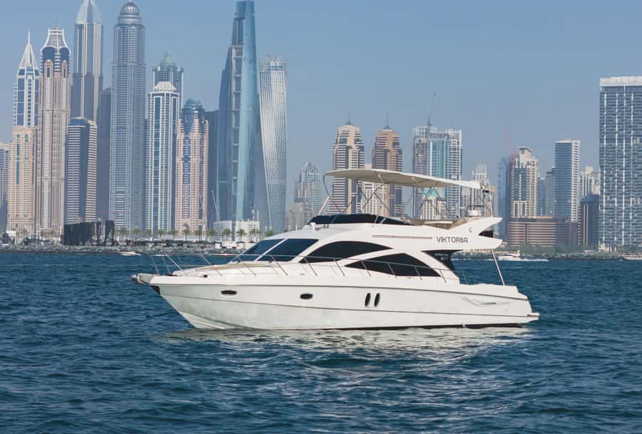 Affordable Yacht Rental Viktoriia from Dubai Marina - Entering Dubai Marina by yacht, not just on a shoreline