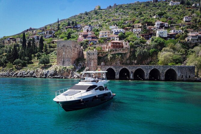 Alanya Private Yacht Tour with Lunch, Soft Beverage & Transfer - Quick hits before you go