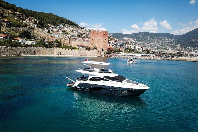 Alanya Private Yacht Tour with Lunch, Soft Beverage & Transfer - Stop 3: Alanya Limanı and the easy ride back