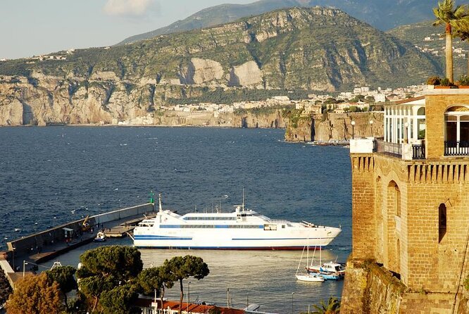 Amalfi Private Boat Tour from Sorrento or Positano Yacht Klase 50 - Key things you’ll notice right away