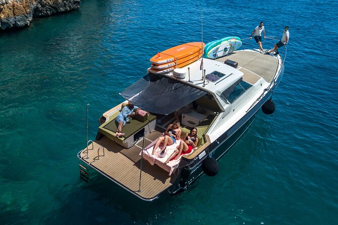 Blue & Green cave tour with yacht from town Hvar - A Small Yacht Day From Hvar to the Cave Circuit