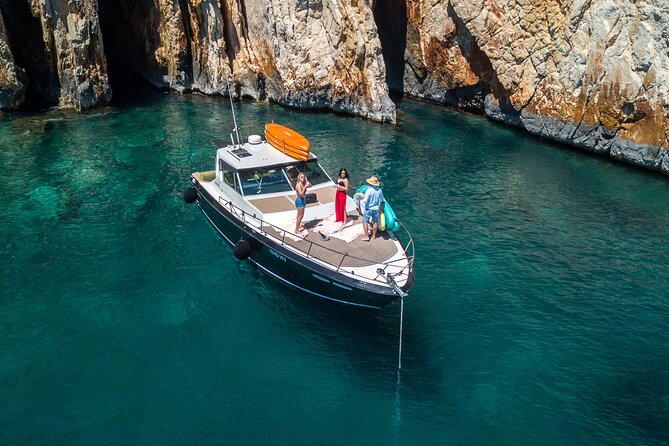 Blue & Green cave tour with yacht from town Hvar - Stop 3: Stiniva Cove—A Narrow Door to a Wider Beach