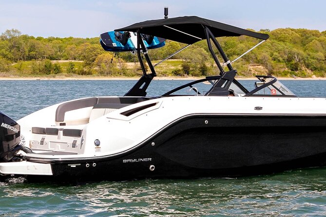 Boat or Yacht Rental in Sag Harbor, The Hamptons, or Monatauk - Swim, snorkel, fish, or just hang: making the time count