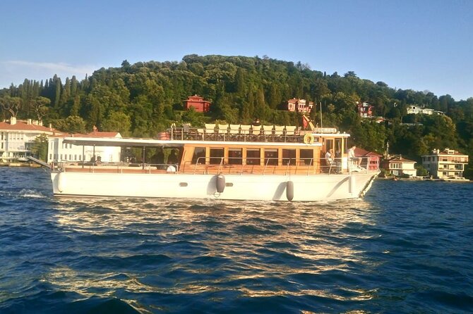 Bosphorus Night Cruise on Luxury Yacht - Fortresses and big sky: Rumeli Hisarı at night
