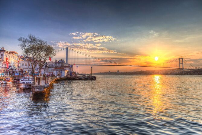 Bosphorus Private Sunset Cruise on a Yacht with Wine - Passing Istanbul palaces and monuments: how to actually make sense of the scenery