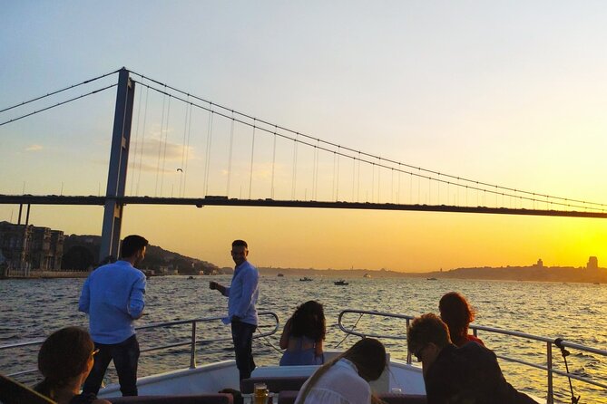 Bosphorus Sunset: An Enchanting Yacht Cruise in Istanbul - The Bridges and Fortresses: The Fastest Way to Appreciate Istanbul’s Scale