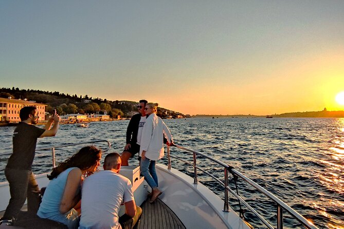 Bosphorus Sunset: An Enchanting Yacht Cruise in Istanbul - Asian-Side Views You’ll Remember: Kanlıca, Anadolu Hisarı, Beylerbeyi, and Üsküdar