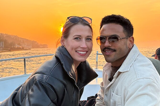 Bosphorus Sunset Cruise on Luxury Yacht with Transfers - Ortaköy Mosque and the Bosphorus Bridge: the photo moment