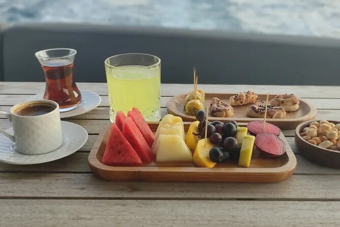 Bosphorus Sunset Cruise on Luxury Yacht with Transfers - Kuruçeşme and Bebek: a stylish shore view