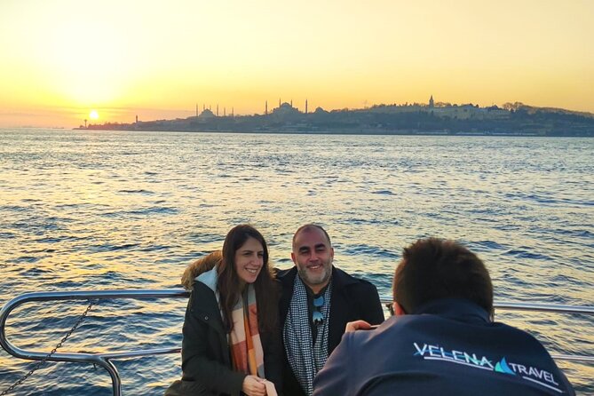 Bosphorus Sunset Yacht Experience: Istanbul’s Best - On Board The 25-Meter Yacht: Small-Group Comfort And Easy Viewing
