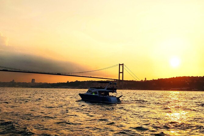 Bosphorus Yacht Cruise at Sunset with Snacks - Getting there at Kabataş Square (and why it’s a plus)