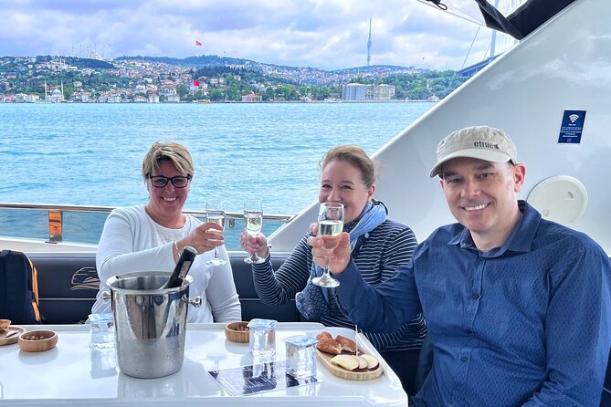 Bosphorus Yacht Cruise with Stopover on the Asian Side - (Morning or Afternoon) - The People Part: What Makes the Narration Worth Listening To