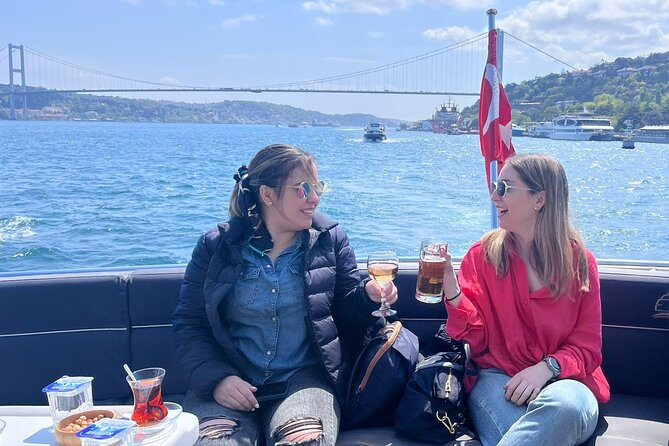 Bosphorus Yacht Cruise with Stopover on the Asian Side - (Morning or Afternoon) - Should You Pick Morning or Afternoon?