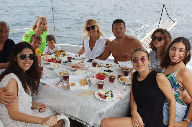 Breakfast Cruise In Bosphorus With Private Yacht - Turkish Breakfast on the Water: What’s Included
