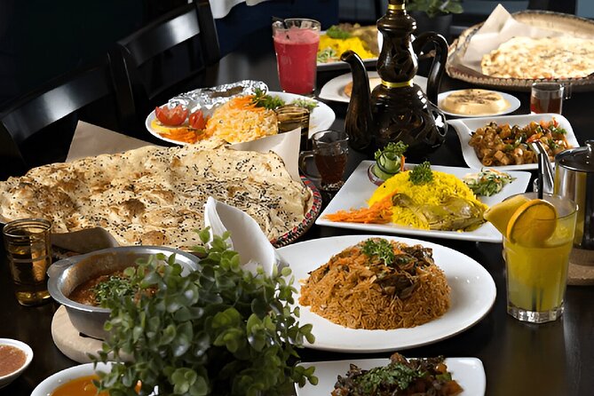 Burj Al Arab: 2-Hour Yacht Tour with BBQ Dinner and Drinks - BBQ dinner on board: what’s included, and the temperature reality