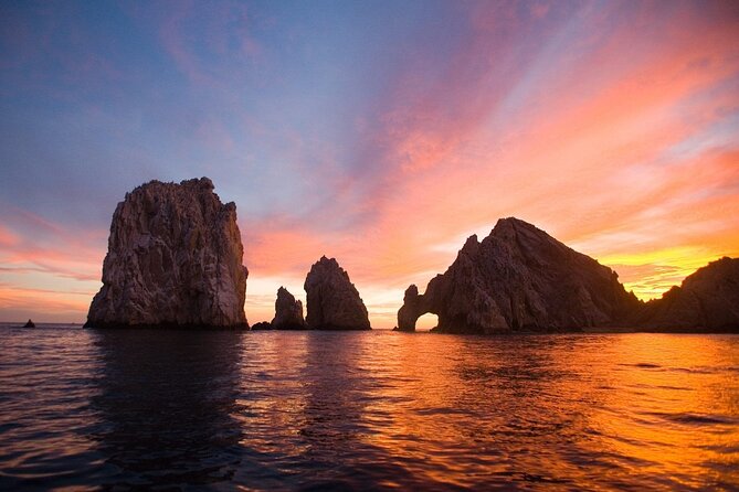Cabo Arch Sunset Yacht Tour - Dinner & Drinks — Up to 18 Guests - A Private Yacht Sunset in Cabo: What 3 Hours Really Means