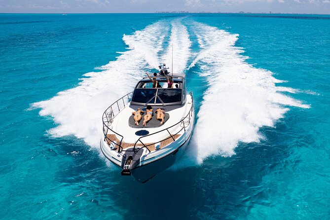 Cancun: 4-Hour All Inclusive Luxury Yacht – 50' Cranchi - A 50 Cranchi Yacht for Up to 8, Without the Crowds