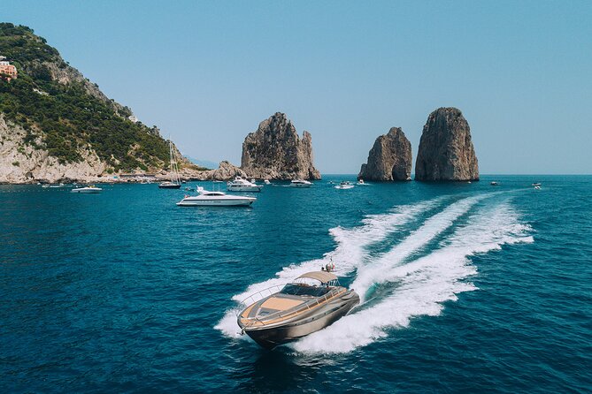 Capri private luxury yacht cruise from sorrento on Riva rivale 52 - Getting underway from Sorrento, the Nautica Sic Sic way