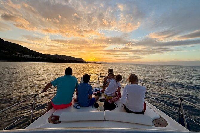 Cefalù: Private Mini Yacht Tour with Aperitif and Snorkeling - Spiaggia della Vecchia Marina: old harbor charm with fine sand