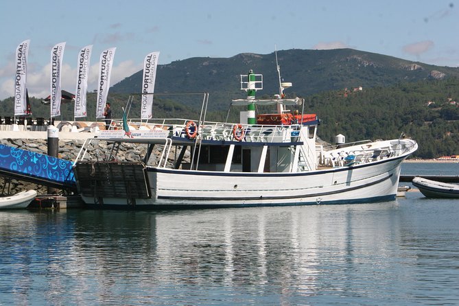 Classic Yacht Experience in Lisbon with portuguese wine - Price and logistics: whether $32.41 is good value