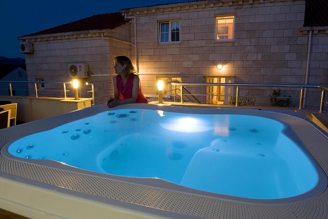 Croatia Luxury Villa and Yacht Combo Package on Korcula Island - Hvar Island and Old Town: the walk you actually want to do