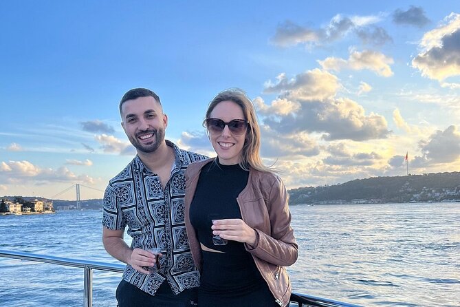 Dolmabahçe Palace Tour with Guide and Luxury Yacht Sunset Cruises - Why Dolmabahçe Palace + a Bosphorus sunset yacht is a smart Istanbul combo