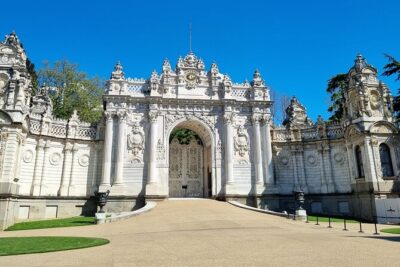 Dolmabahçe Palace Tour with Guide and Luxury Yacht Sunset Cruises - Bosphorus Strait from the water: bridges, shoreline palaces, and skyline moments