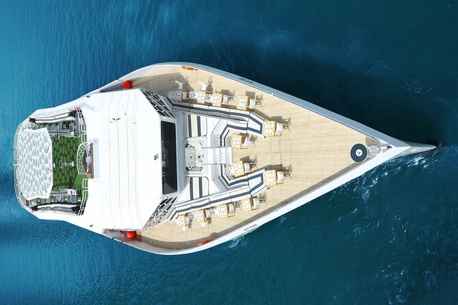 Dubai: Lotus Mega Yacht 3-Hours Dinner Cruise Tour - Price and Value: Is $95 a Smart Deal for Dubai at Night?