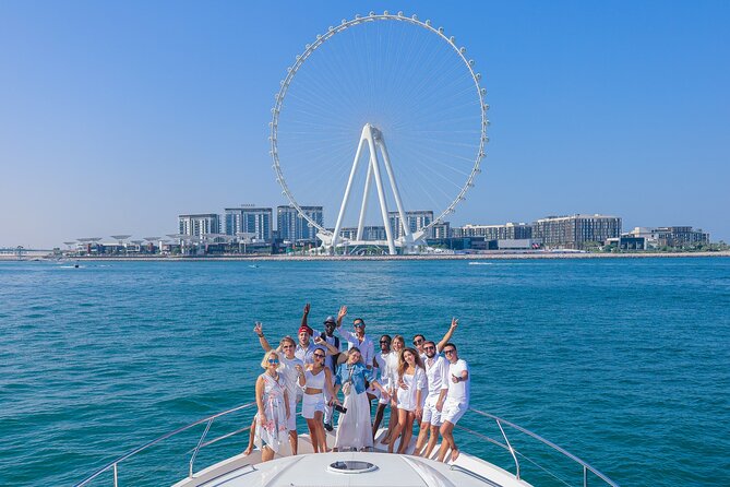 Dubai Luxury Yacht Tour with Live BBQ & Drinks - Food and Drinks: Live BBQ Options and the Bar Reality