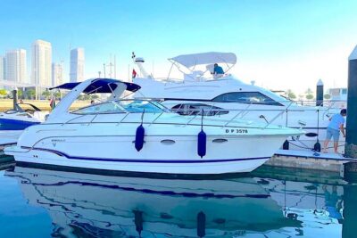 Dubai: Private Yacht Cruise on a 34 Ft Yacht - Palm Jumeirah lagoon to Burj Al Arab: how the skyline clicks