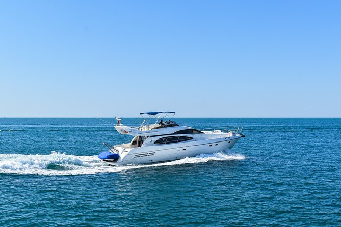Dubai Yacht Rental - Book 58 ft Private Yacht up to 28 persons - Atlantis and Burj Al Arab from the water: what to expect