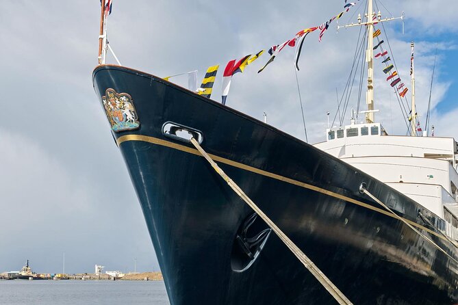 Edinburgh Shore Excursion: City Tour and Royal Yacht Britannia - Getting picked up (and why the port clock is king)
