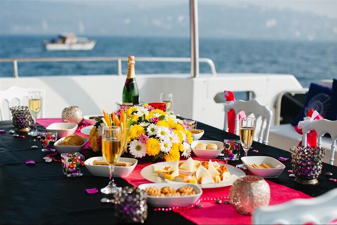 Exclusive Bosphorus Cruise - Luxury Yacht Experience in Istanbul - Getting to Arnavutköy and settling in before you cruise