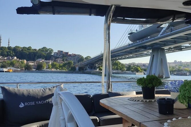Exclusive Luxury Yacht Bosphorus Sightseeing Cruise in Istanbul - Key points you’ll care about