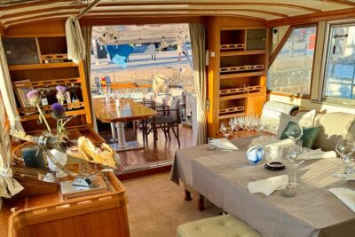 Exclusive Yacht Tour of Stockholm: sunset, dinner, lunch, cruise - Royal Palace From the Water: The Shot You Can’t Replicate on Foot