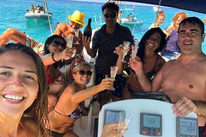 Excursion by Sailing Yacht - What you get on board: snacks, drinks, and a restroom-equipped yacht