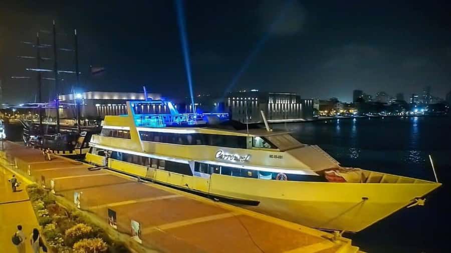 Exotic Yacht - Tour through the bay of Cartagena - Bahía de las Ánimas sunsets, but with real comfort